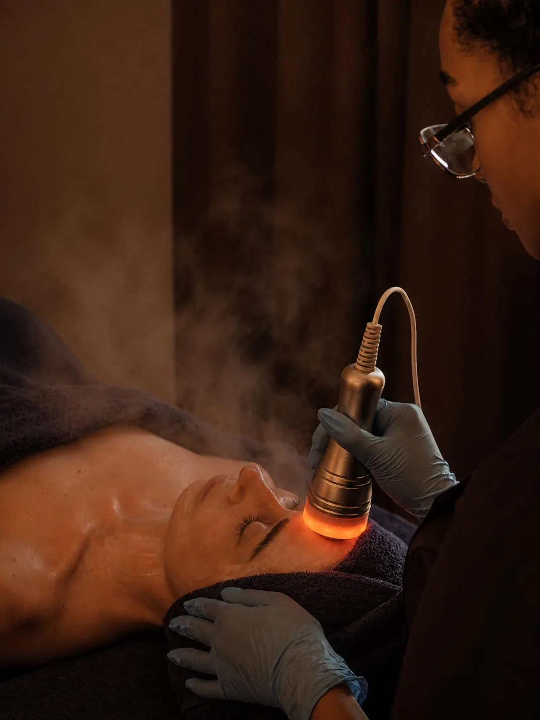 Apparative Kosmetikbehandlung im InBalance Spa by Novotel Nürnberg